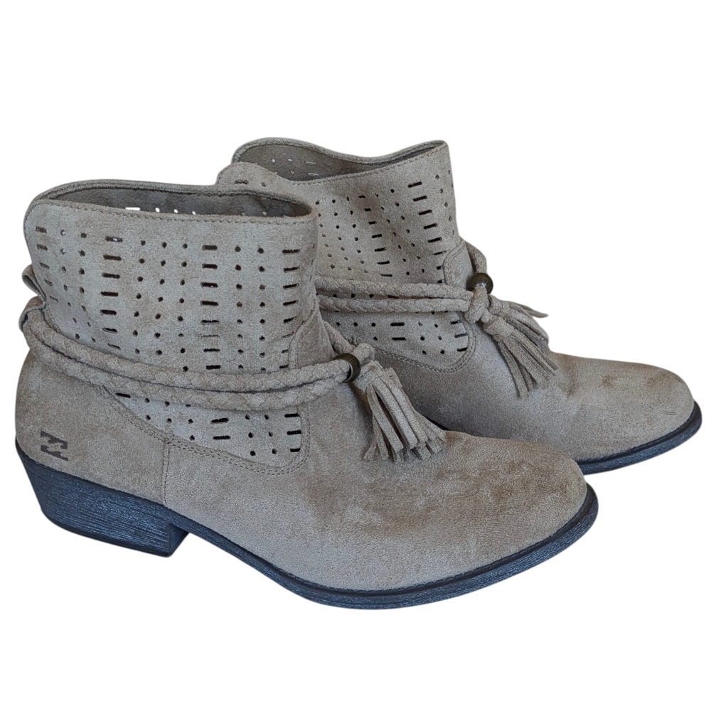 Billabong Nico Tan Suede Ankle Boots with Tassel Detail Womens 9 Casual Skater